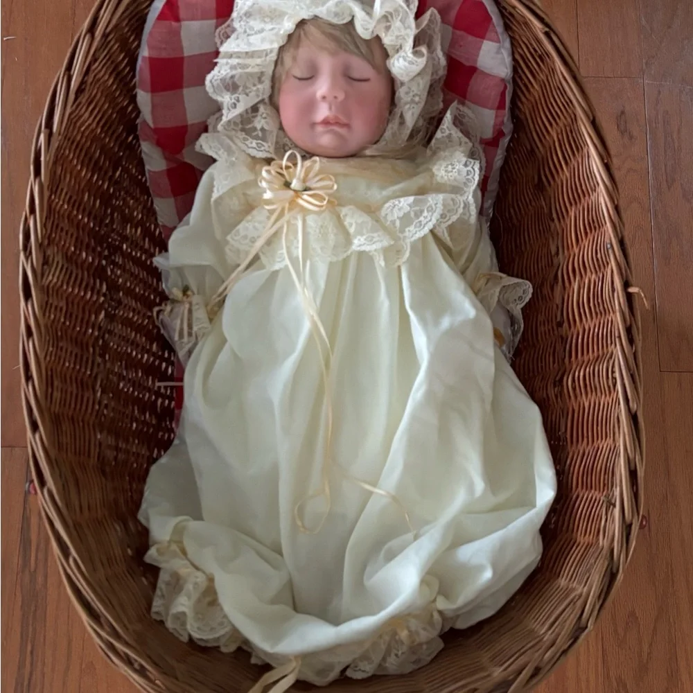 Lee Middleton Original “Whisper” Doll – Limited Edition Vinyl Baby – COA Inc - Picture 6 of 6